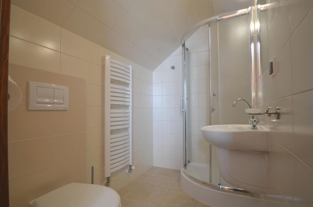 Alpina Hotel Krynica Zdroj Buitenkant foto